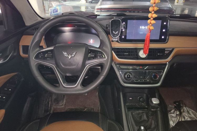 Used Wuling Hongguang S3 2018 1.5L Manual Luxury Model China V Standard Steering Wheel