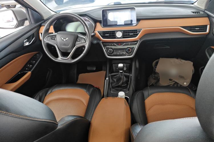 Used Wuling Hongguang S3 2018 1.5L Manual Luxury Model China V Standard Center Console