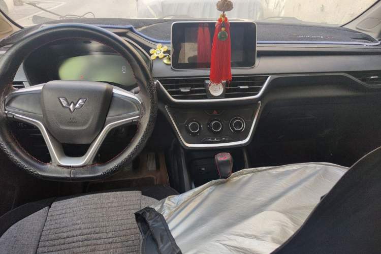 Used Wuling Hongguang S3 2018 1.5L Manual Comfort Model China V Standard Center Console