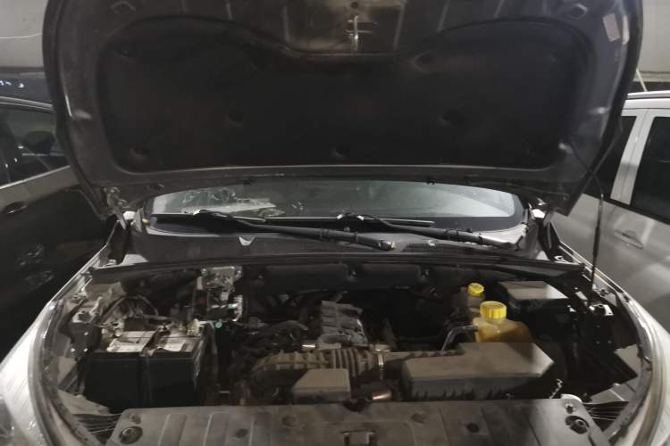 Used Wuling Hongguang S3 2018 1.5L Manual Comfort Model China V Standard Engine Bay
