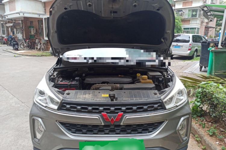 Used Wuling Hongguang S3 2018 1.5L Manual Luxury Model China V Standard Engine Bay