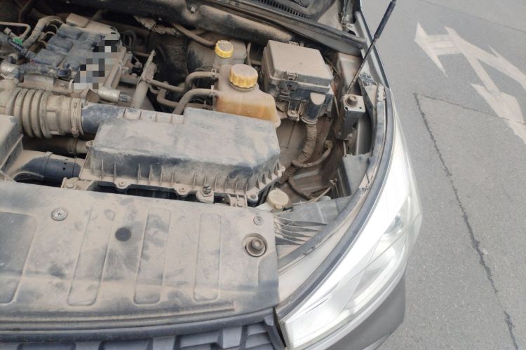 Used Wuling Hongguang S3 2018 1.5L Manual Comfort Model China V Standard Engine Bay Left