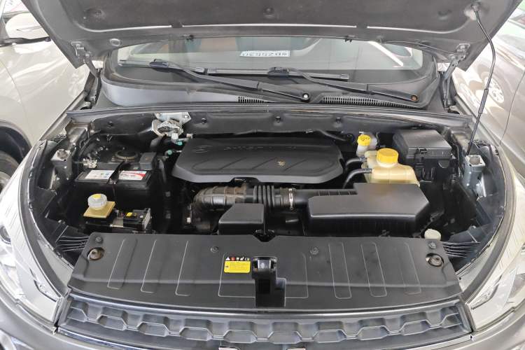 Used Wuling Hongguang S3 2018 1.5L Manual Luxury Model China V Standard Engine Bay