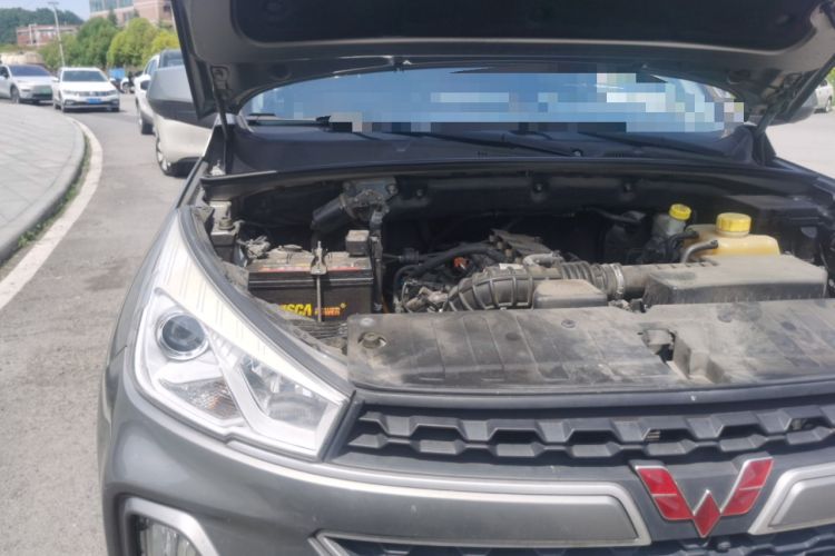 Used Wuling Hongguang S3 2018 1.5L Manual Comfort Model China V Standard Engine Bay Right