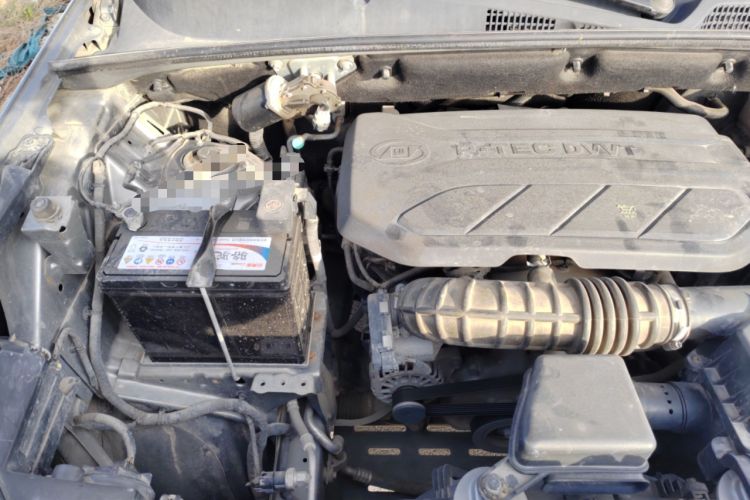 Used Wuling Hongguang S3 2018 1.5T Manual Luxury Model China V Standard Engine Bay Right