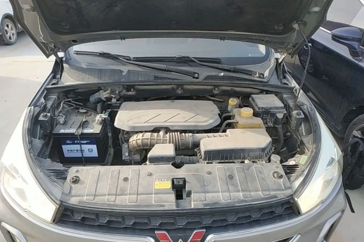 Used Wuling Hongguang S3 2018 1.5L Manual Luxury Model China V Standard Engine Bay