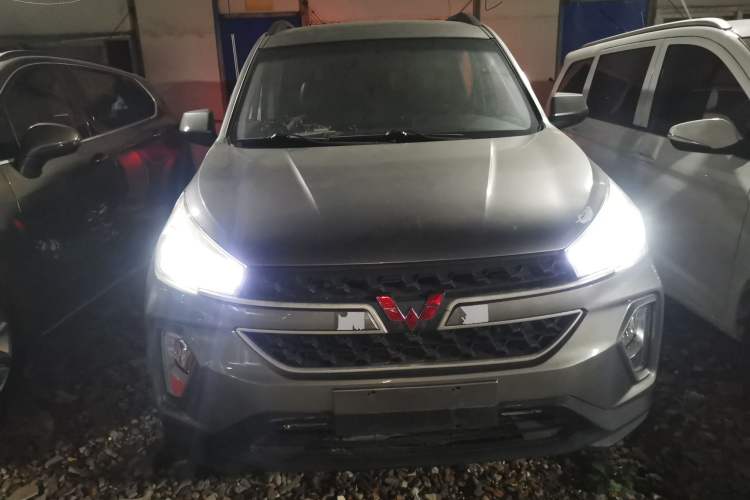 Used Wuling Hongguang S3 2018 1.5L Manual Comfort Model China V Standard Exterior 1
