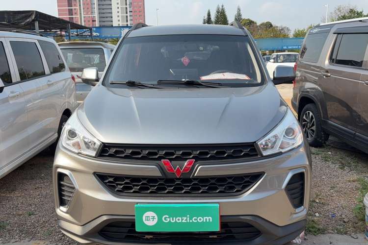 Used Wuling Hongguang S3 2018 1.5L Manual Standard Version China V Standard Exterior 1