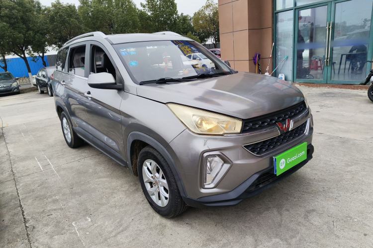 Used Wuling Hongguang S3 2018 1.5L Manual Luxury Model China V Standard Exterior 1