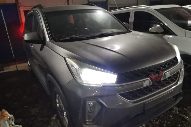 Used Wuling Hongguang S3 2018 1.5L Manual Comfort Model China V Standard Exterior 2