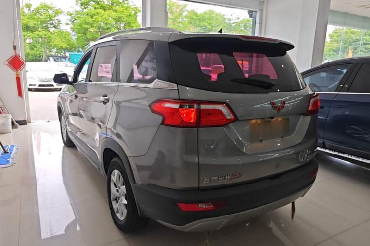 Used Wuling Hongguang S3 2018 1.5T Manual Luxury Model China V Standard Exterior 2