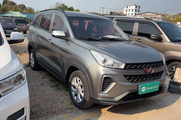 Used Wuling Hongguang S3 2018 1.5L Manual Standard Version China V Standard Exterior 2