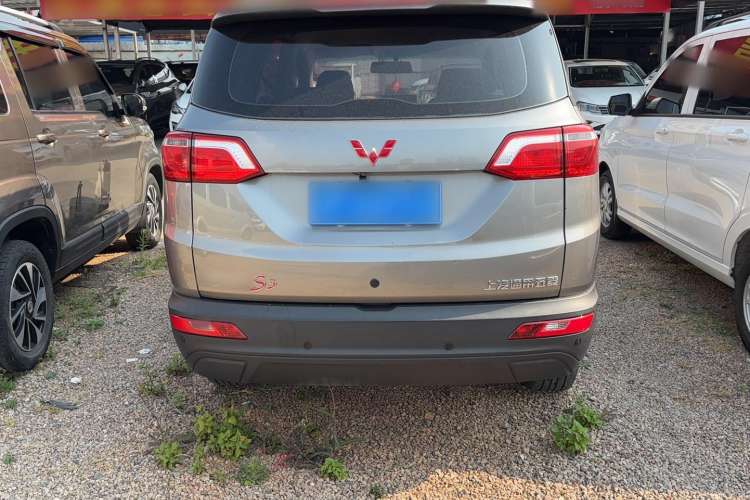 Used Wuling Hongguang S3 2018 1.5L Manual Standard Version China V Standard Exterior 4