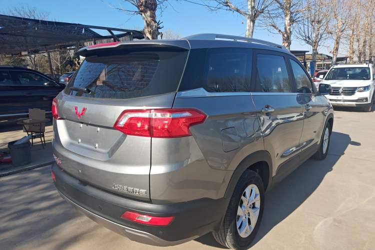 Used Wuling Hongguang S3 2018 1.5T Manual Luxury Model China V Standard Exterior 5