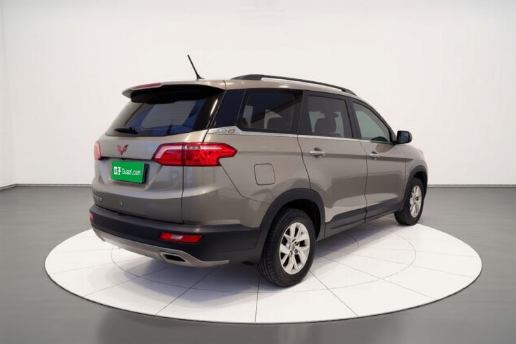 Used Wuling Hongguang S3 2018 1.5T Manual Luxury Model China V Standard Exterior 5