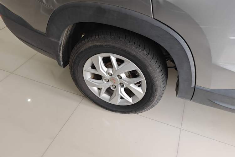 Used Wuling Hongguang S3 2018 1.5T Manual Luxury Model China V Standard Exterior 5