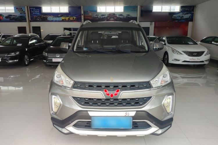 Used Wuling Hongguang S3 2018 1.5L Manual Luxury Model China V Standard Front