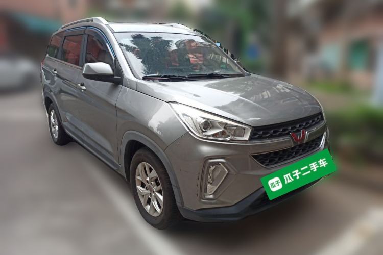 Used Wuling Hongguang S3 2018 1.5L Manual Luxury Model China V Standard Front Right 45 Deg