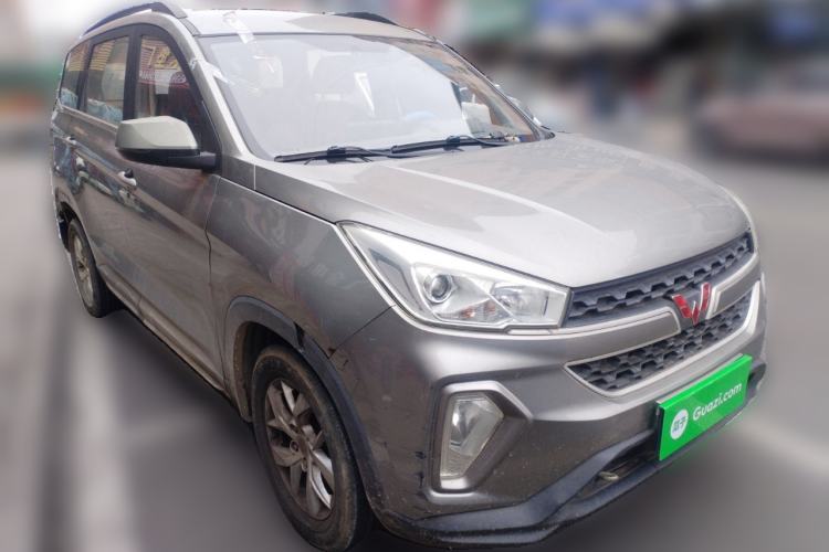 Used Wuling Hongguang S3 2018 1.5L Manual Comfort Model China V Standard Front Right 45 Deg