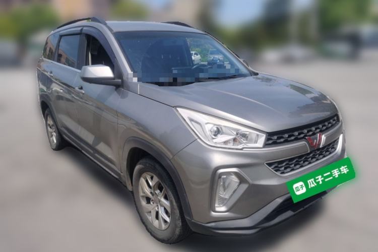 Used Wuling Hongguang S3 2018 1.5L Manual Comfort Model China V Standard Front Right 45 Deg