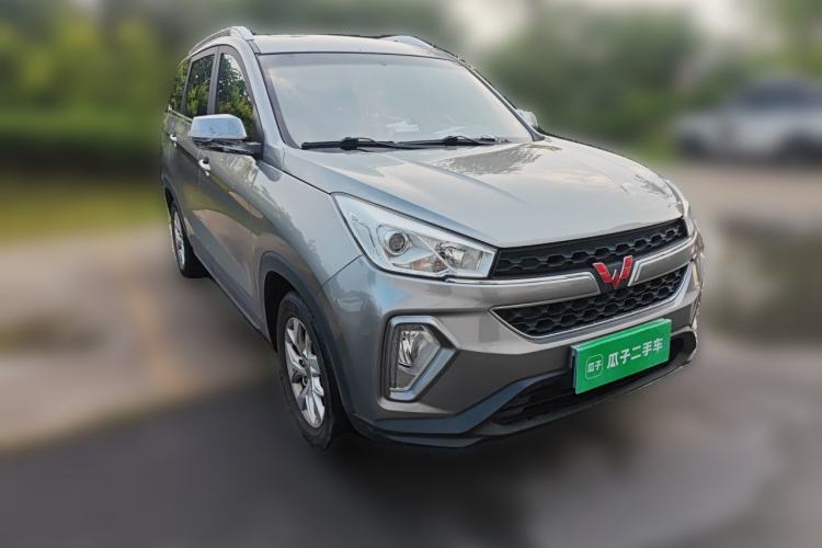 Used Wuling Hongguang S3 2018 1.5L Manual Luxury Model China V Standard Front Right 45 Deg