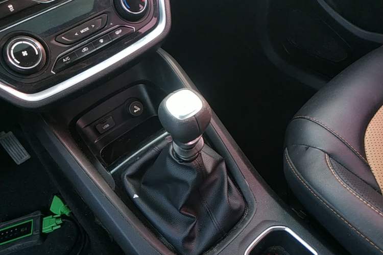 Used Wuling Hongguang S3 2018 1.5L Manual Luxury Model China V Standard Gear Lever
