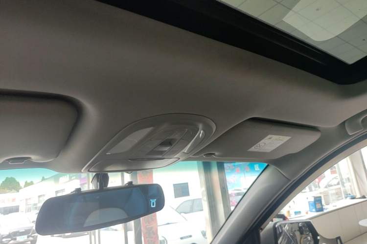 Used Wuling Hongguang S3 2018 1.5L Manual Luxury Model China V Standard Headliner