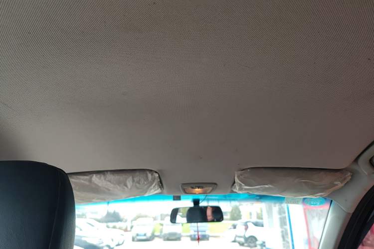 Used Wuling Hongguang S3 2018 1.5T Manual Comfort Model China V Standard Headliner
