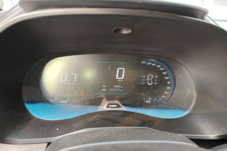 Used Wuling Hongguang S3 2018 1.5T Manual Luxury Model China V Standard Instrument Cluster