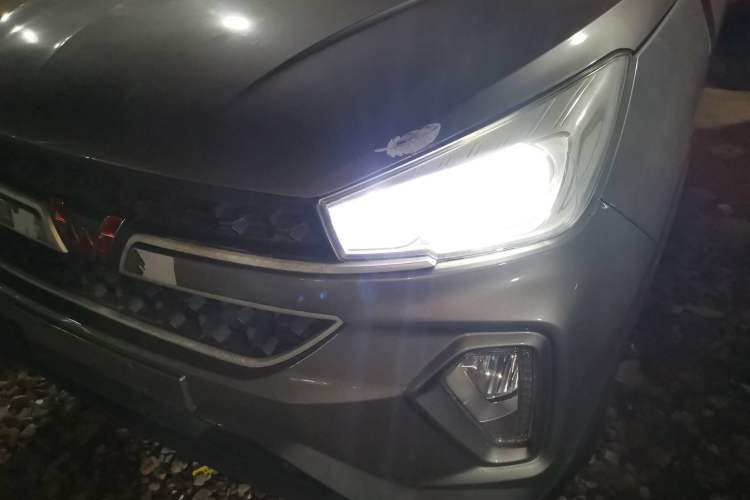 Used Wuling Hongguang S3 2018 1.5L Manual Comfort Model China V Standard Left Front Headlight