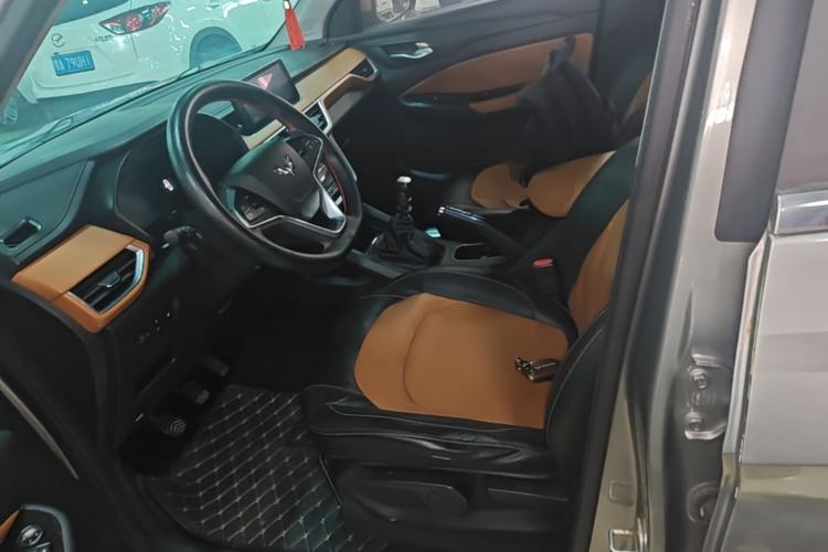 Used Wuling Hongguang S3 2018 1.5L Manual Luxury Model China V Standard Left Front Seat