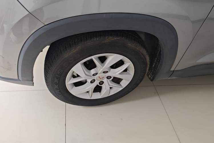 Used Wuling Hongguang S3 2018 1.5T Manual Luxury Model China V Standard Left Front Wheel Hub