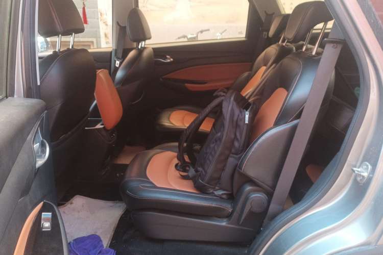 Used Wuling Hongguang S3 2018 1.5T Manual Luxury Model China V Standard Left Rear Seat