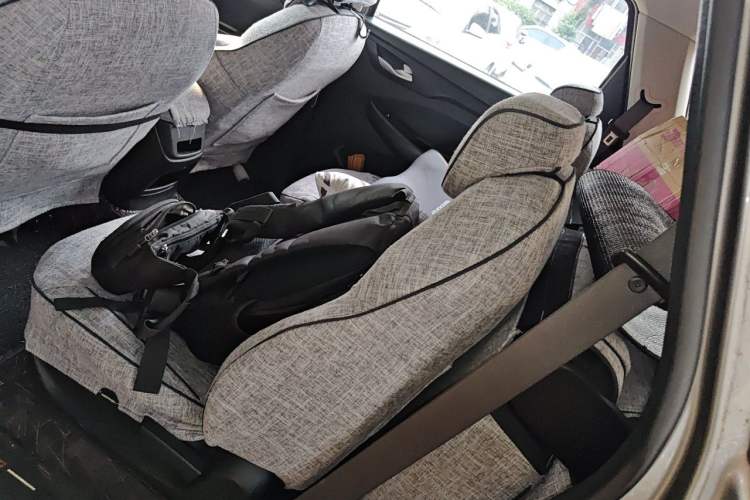 Used Wuling Hongguang S3 2018 1.5L Manual Standard Version China V Standard Left Rear Seat