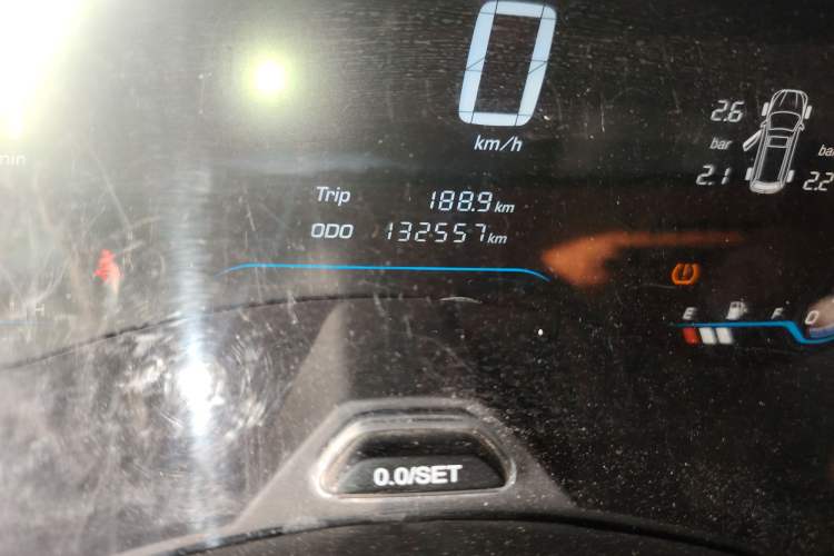 Used Wuling Hongguang S3 2018 1.5T Manual Luxury Model China V Standard Odometer Close Up