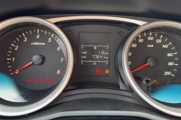 Used Wuling Hongguang S3 2018 1.5L Manual Standard Version China V Standard Odometer Close Up