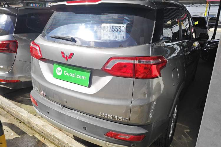Used Wuling Hongguang S3 2018 1.5L Manual Luxury Model China V Standard Rear Right 45 Deg