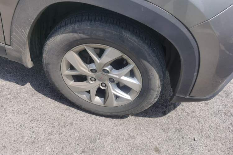 Used Wuling Hongguang S3 2018 1.5L Manual Comfort Model China V Standard Right Front Wheel Hub