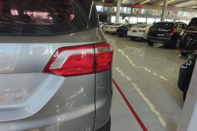 Used Wuling Hongguang S3 2018 1.5L Manual Comfort Model China V Standard Right Rear Taillight