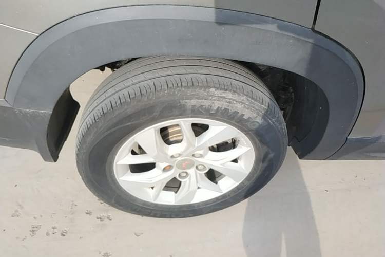 Used Wuling Hongguang S3 2018 1.5L Manual Luxury Model China V Standard Right Rear Wheel Hub