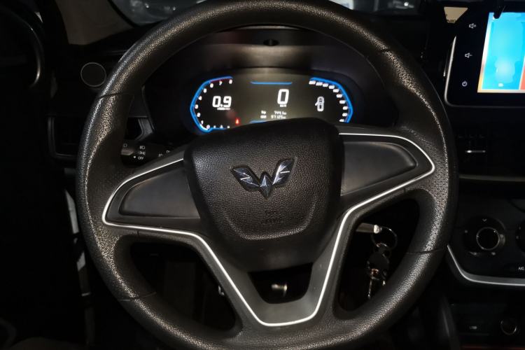 Used Wuling Hongguang S3 2018 1.5L Manual Comfort Model China V Standard Steering Wheel