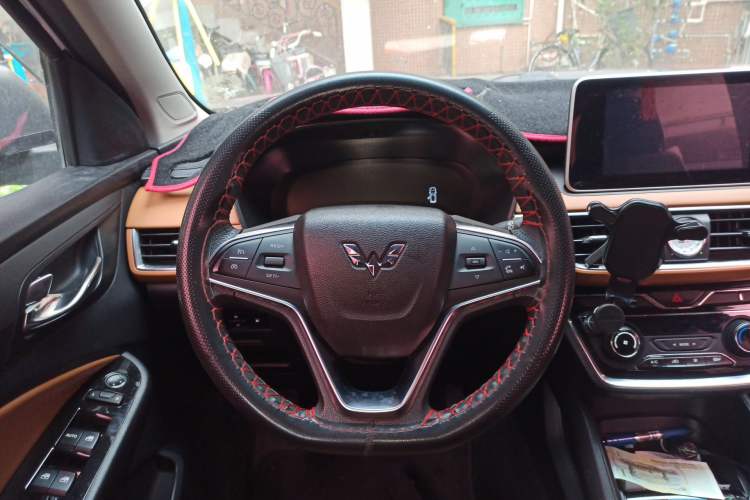 Used Wuling Hongguang S3 2018 1.5L Manual Luxury Model China V Standard Steering Wheel