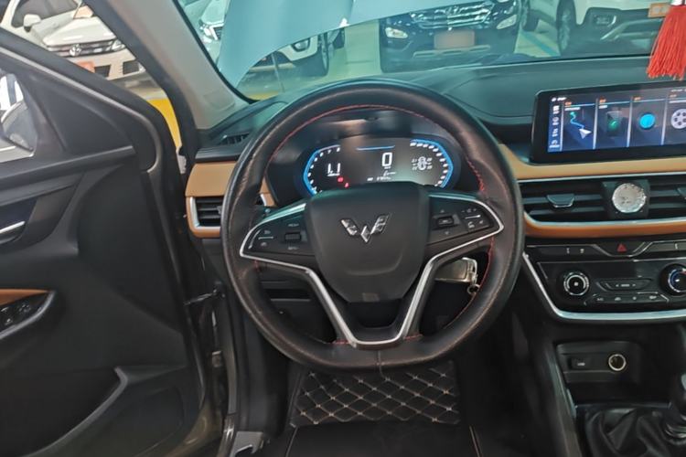 Used Wuling Hongguang S3 2018 1.5L Manual Luxury Model China V Standard Steering Wheel