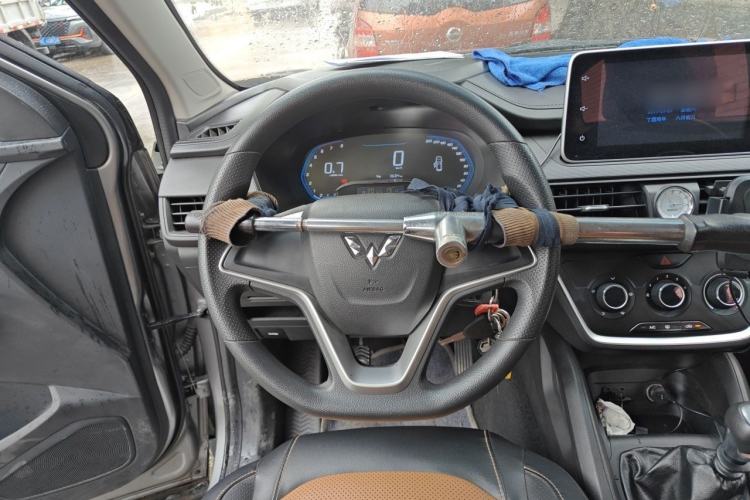 Used Wuling Hongguang S3 2018 1.5T Manual Comfort Model China V Standard Steering Wheel