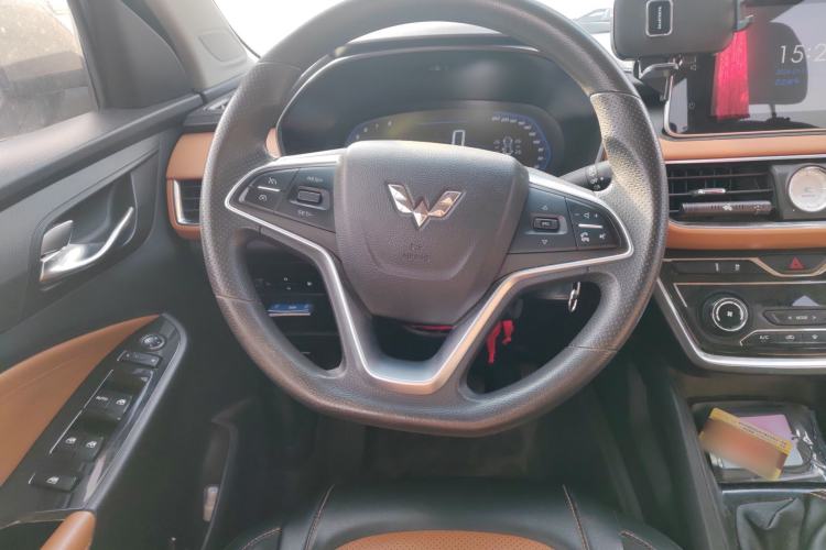 Used Wuling Hongguang S3 2018 1.5T Manual Luxury Model China V Standard Steering Wheel