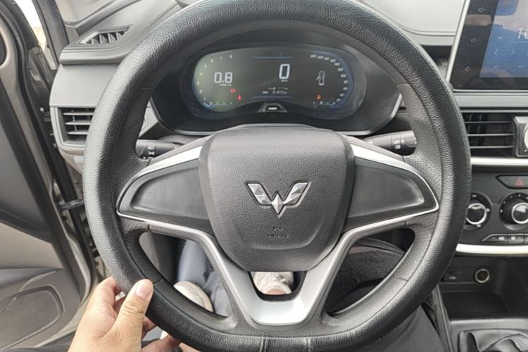 Used Wuling Hongguang S3 2018 1.5T Manual Comfort Model China V Standard Steering Wheel