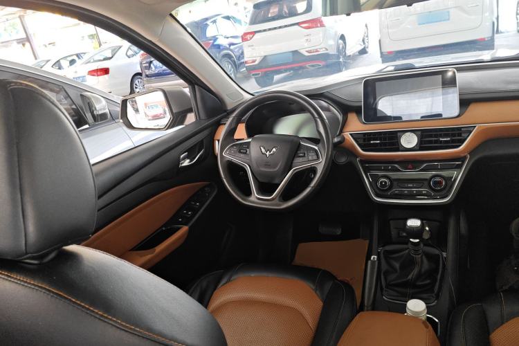 Used Wuling Hongguang S3 2018 1.5L Manual Luxury Model China V Standard Steering Wheel