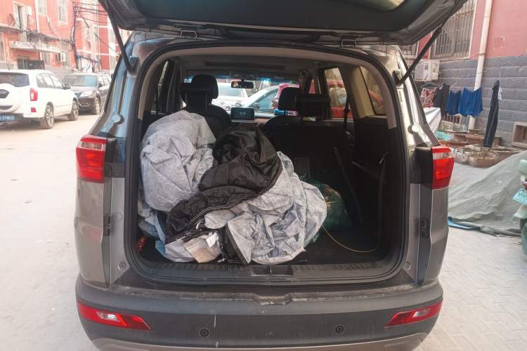 Used Wuling Hongguang S3 2018 1.5T Manual Luxury Model China V Standard Trunk