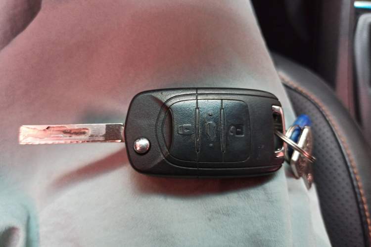 Used Wuling Hongguang S3 2018 1.5L Manual Luxury Model China V Standard Vehicle Key