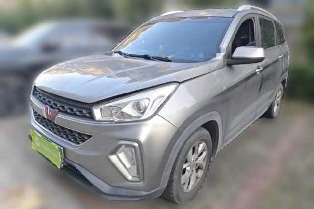 Używany Wuling Hongguang S3 2018 1.5T Manual Luxury Model China V Standard